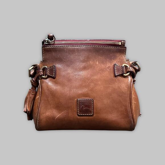 Vintage Dooney & Bourke Florentine Leather Small Crossbody Bag – Saddle Brown - Picture 2 of 7